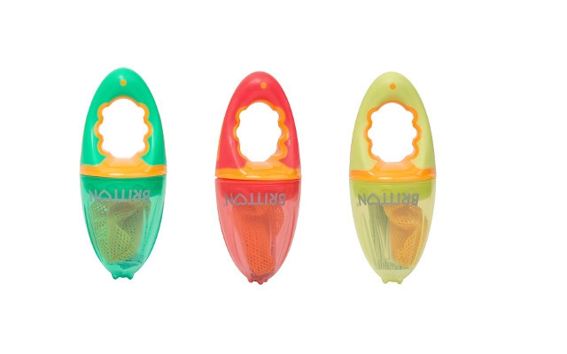 Britton B1506 Baby Food Feeder удобная сеточка с ручкой и крышкой для кормления малыша, с 6 мес.